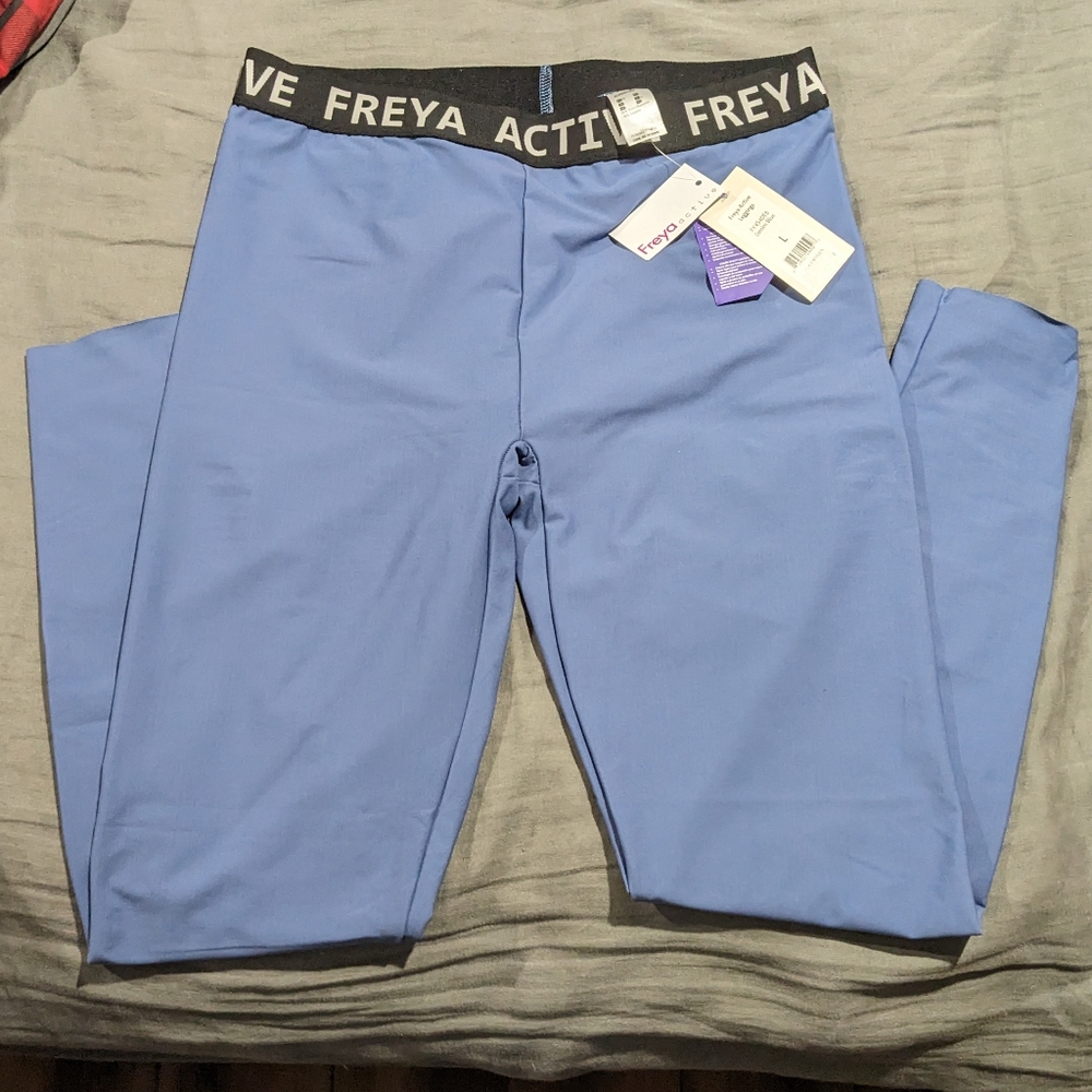 NWT Freya active leggings